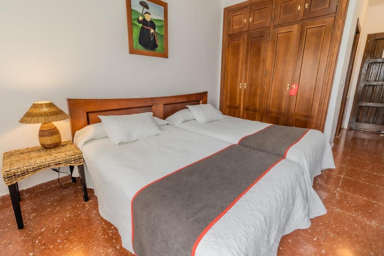 Hotel Las Errizas By Vivere Stays Alcalá del Valle Buitenkant foto