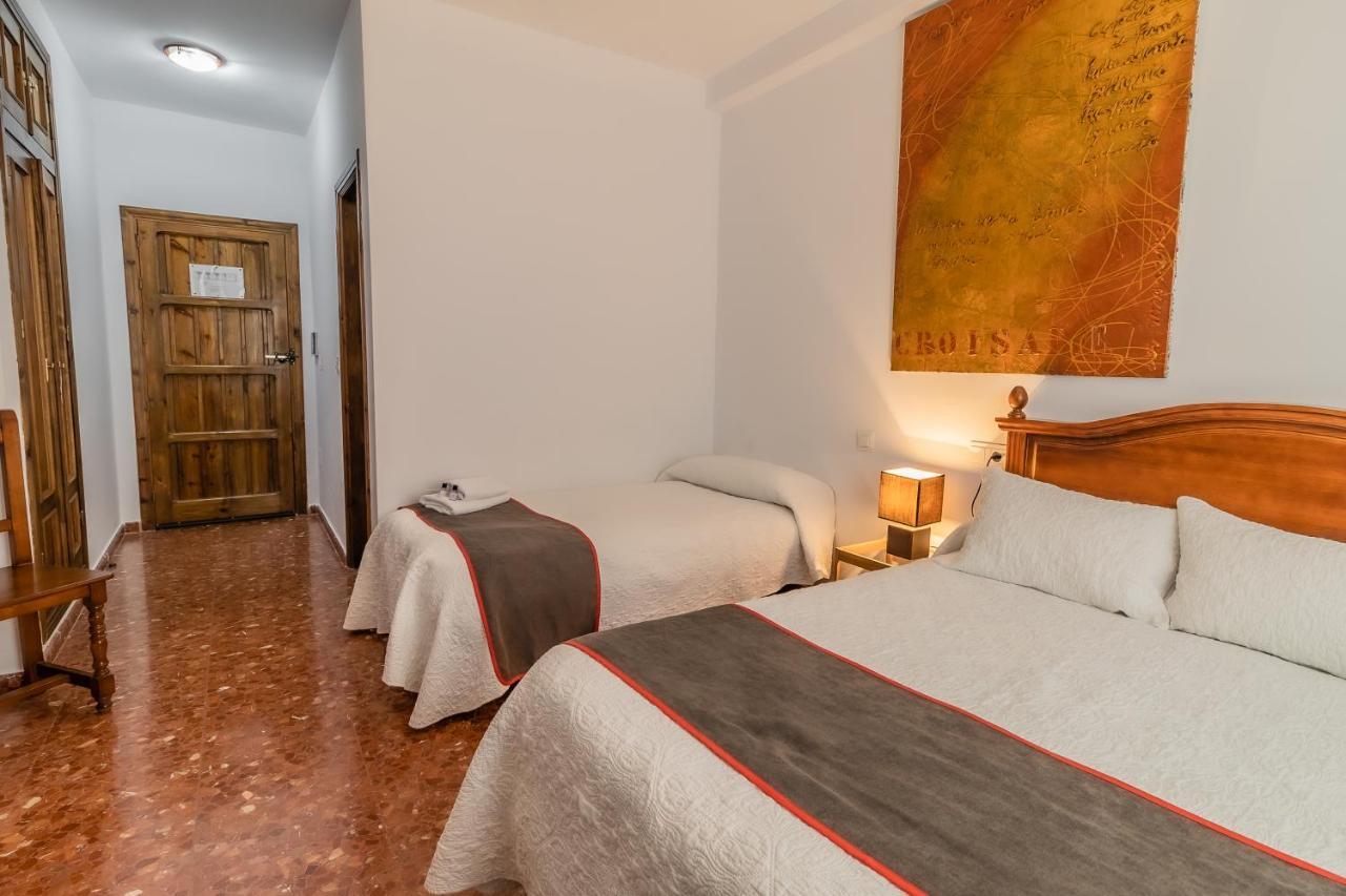 Hotel Las Errizas By Vivere Stays Alcalá del Valle Buitenkant foto
