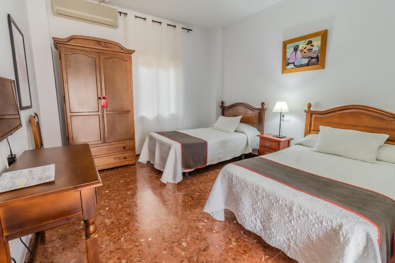 Hotel Las Errizas By Vivere Stays Alcalá del Valle Buitenkant foto